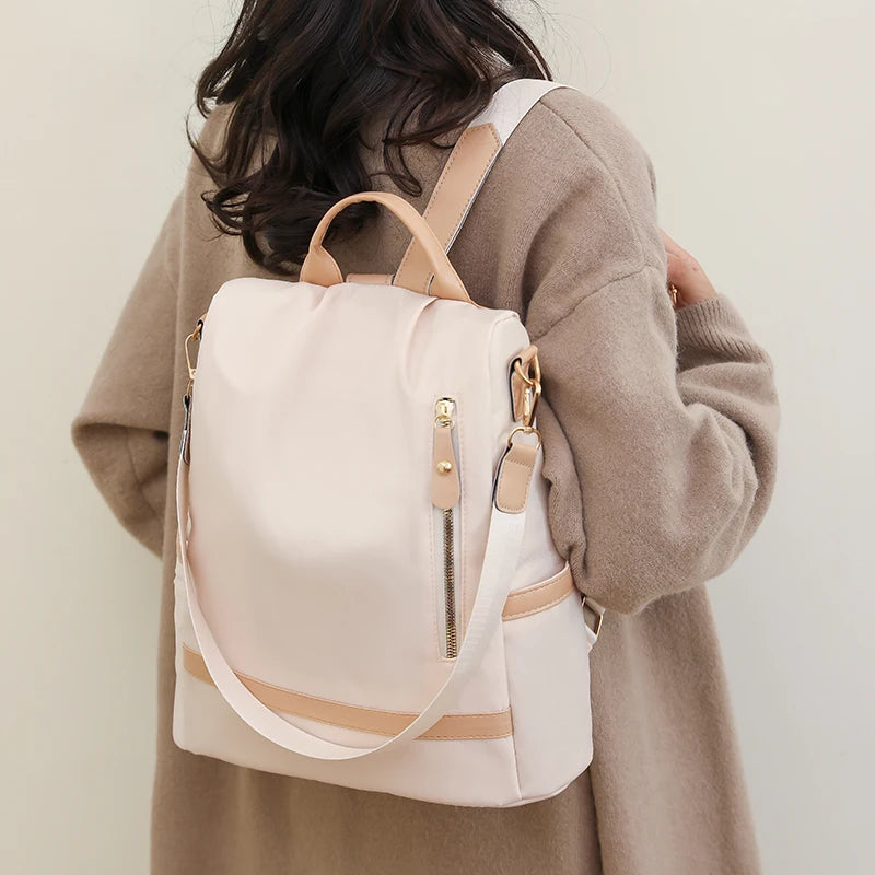 Évasion Élégante – Sac à Dos Antivol Imperméable pour Femme