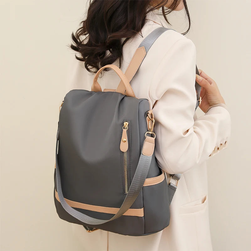 Évasion Élégante – Sac à Dos Antivol Imperméable pour Femme