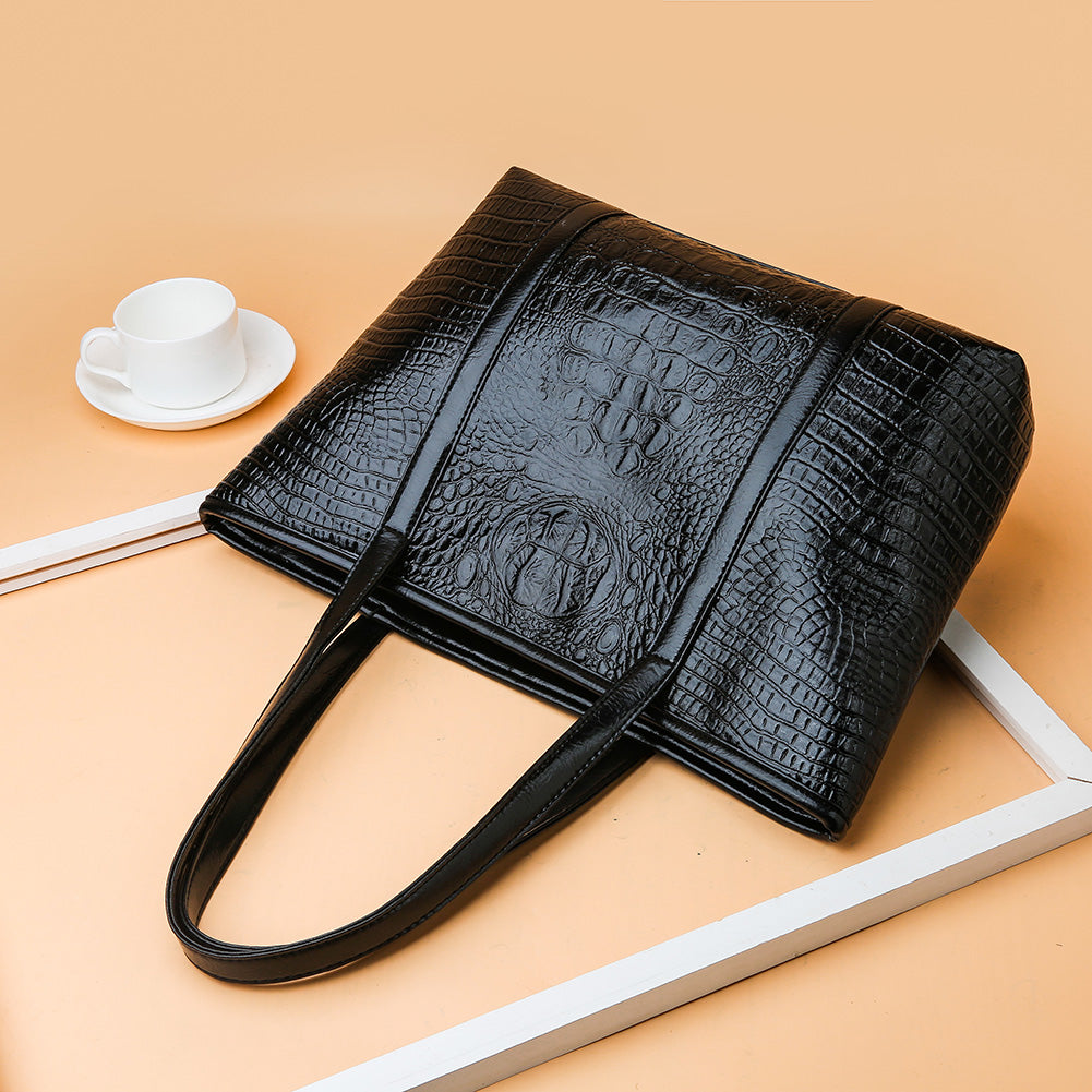 Élégance Sauvage – Sac Seau Vintage en Cuir Crocodile