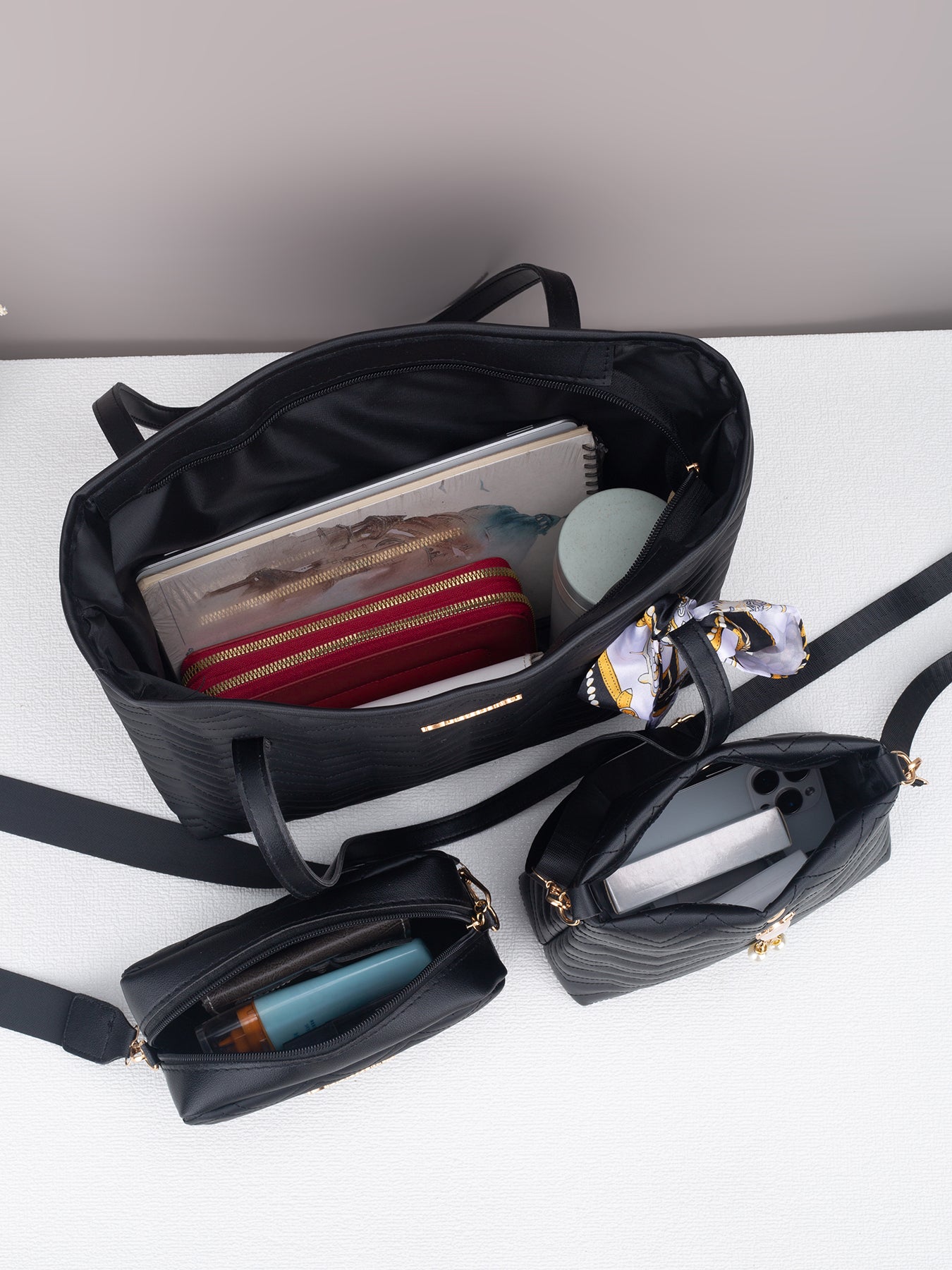 Élégance Ondulée – Ensemble Sac Prestige 3-en-1