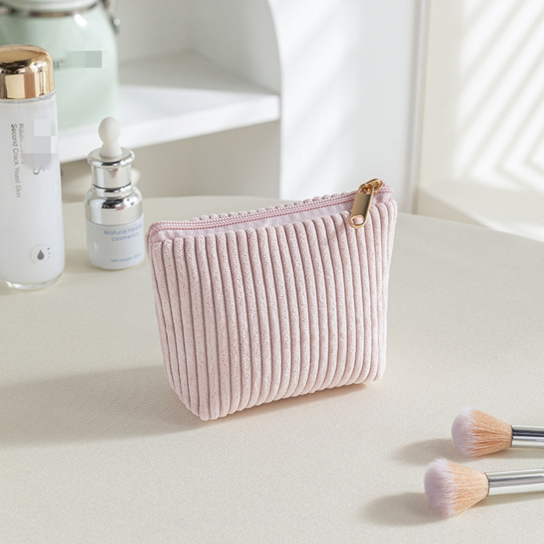 Ensemble Élégance Douillette – Trousse de Toilette en Velours Côtelé (4 pièces)
