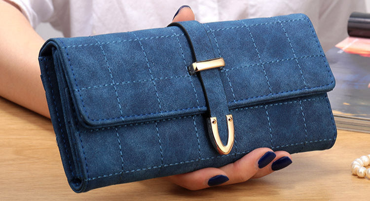 Élégance Brodée – Portefeuille Vintage Grand Format pour Femme