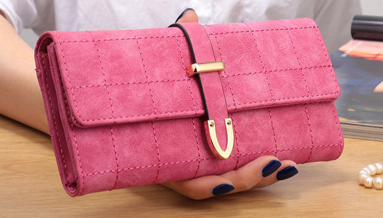 Élégance Brodée – Portefeuille Vintage Grand Format pour Femme