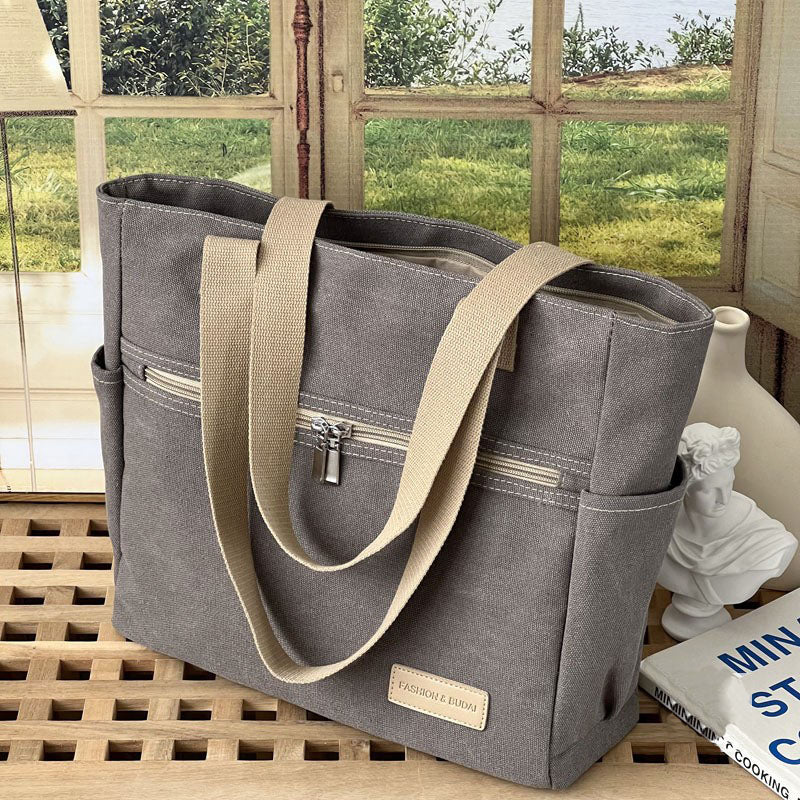 Élégance Nomade – Sac Cabas Rétro en Toile