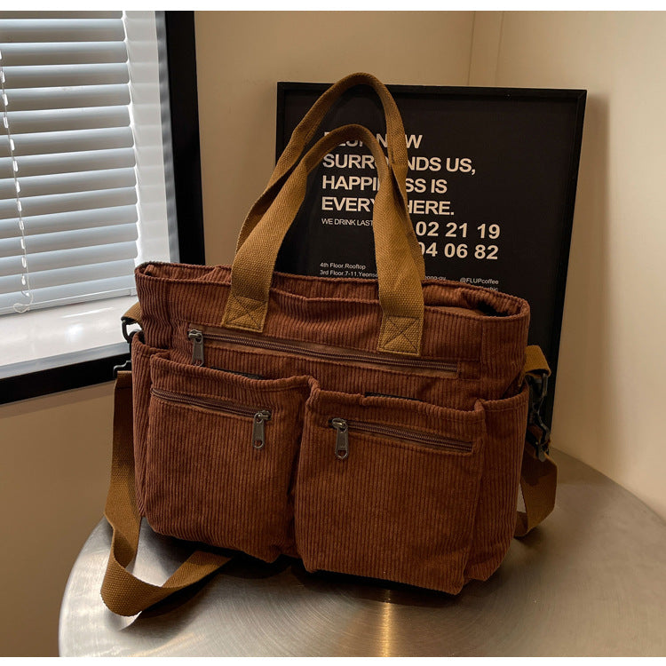 Élégance Bohème – Sac Cabas en Velours Côtelé