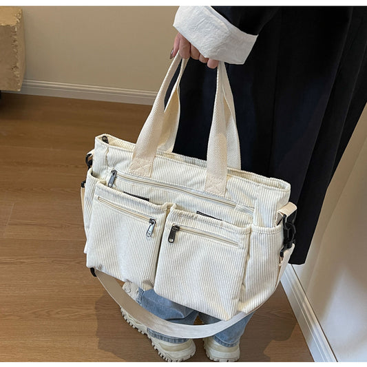 Élégance Bohème – Sac Cabas en Velours Côtelé