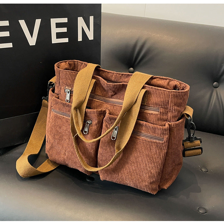 Élégance Bohème – Sac Cabas en Velours Côtelé