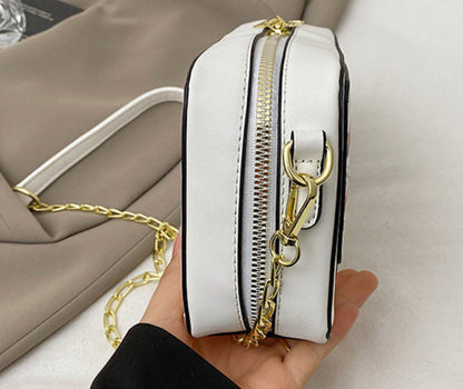 "Cassette Élégance" – Sac Bandoulière Vintage en Cuir Végan
